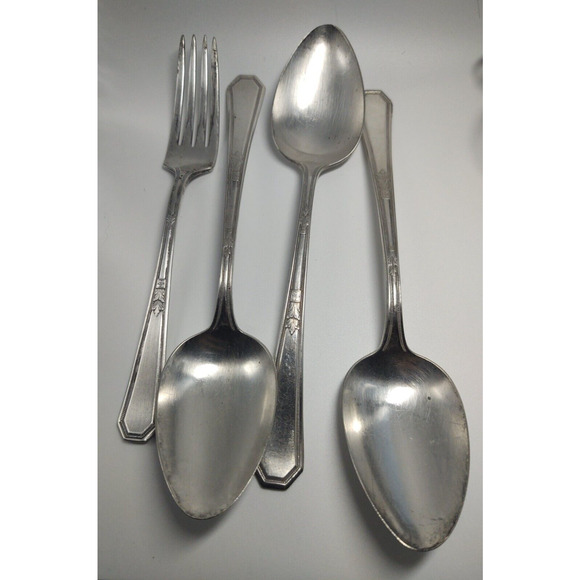 William Rogers & Son AA Mayfair Silverware 3 Serving or Tablespoons & 1 Fork - Picture 1 of 6